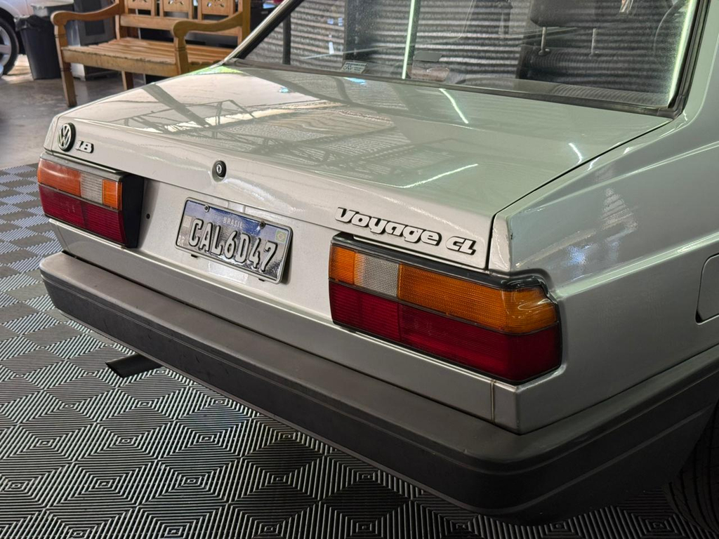 Volkswagen Voyage Prata