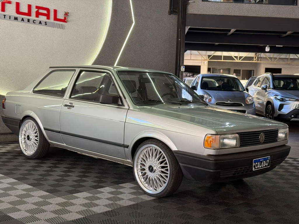 Volkswagen Voyage Prata