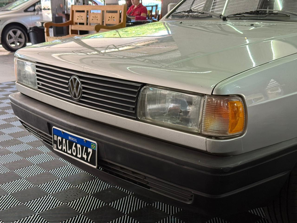 Volkswagen Voyage Prata