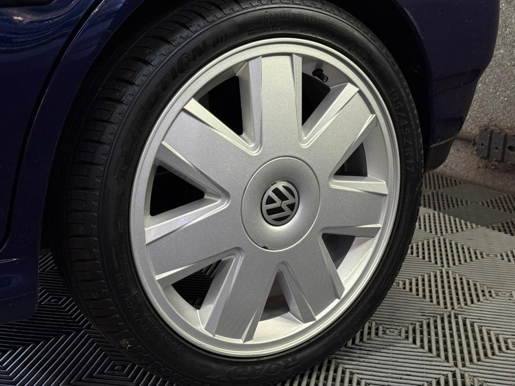 Volkswagen Gol Azul