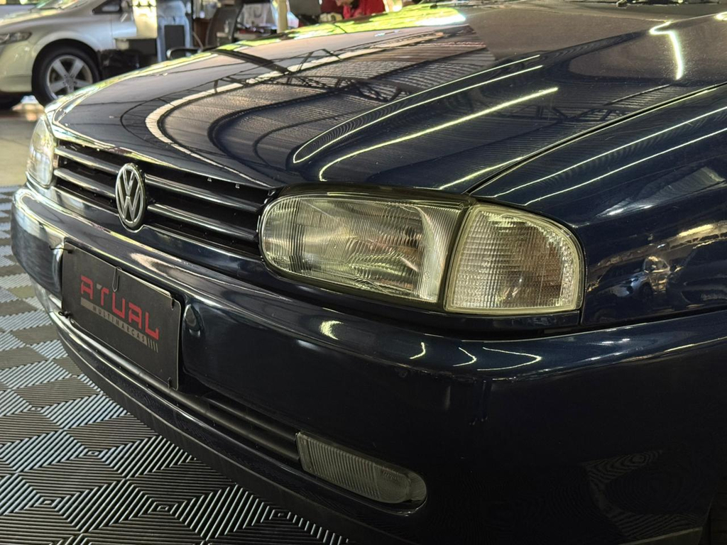 Volkswagen Gol Azul