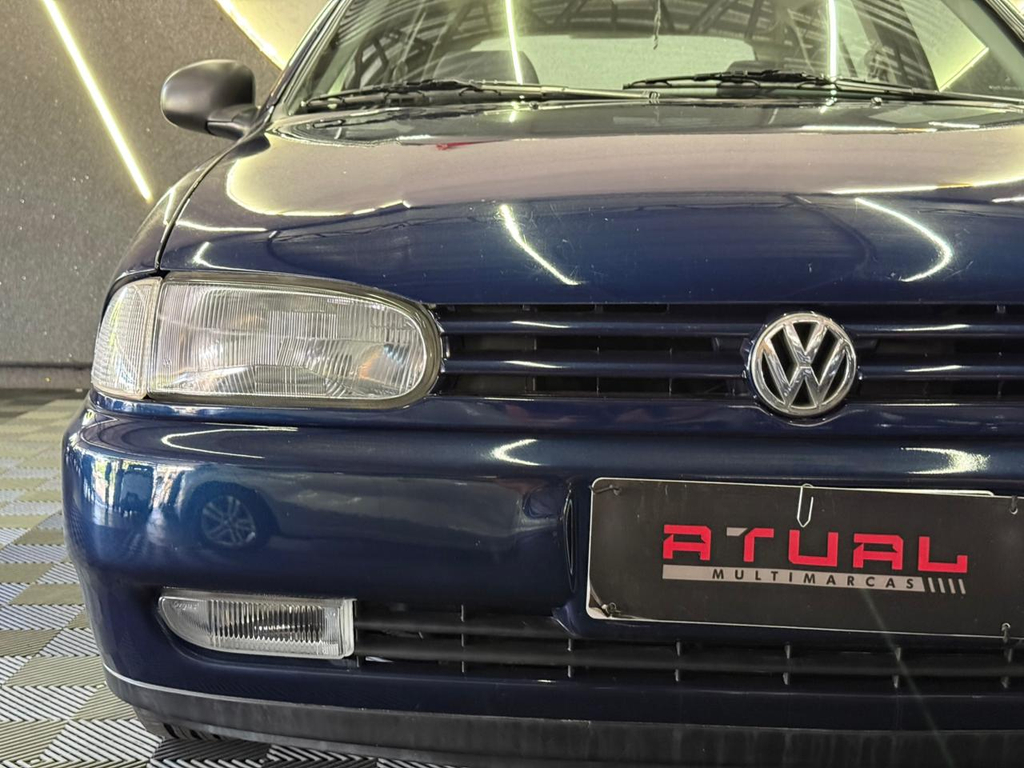 Volkswagen Gol Azul