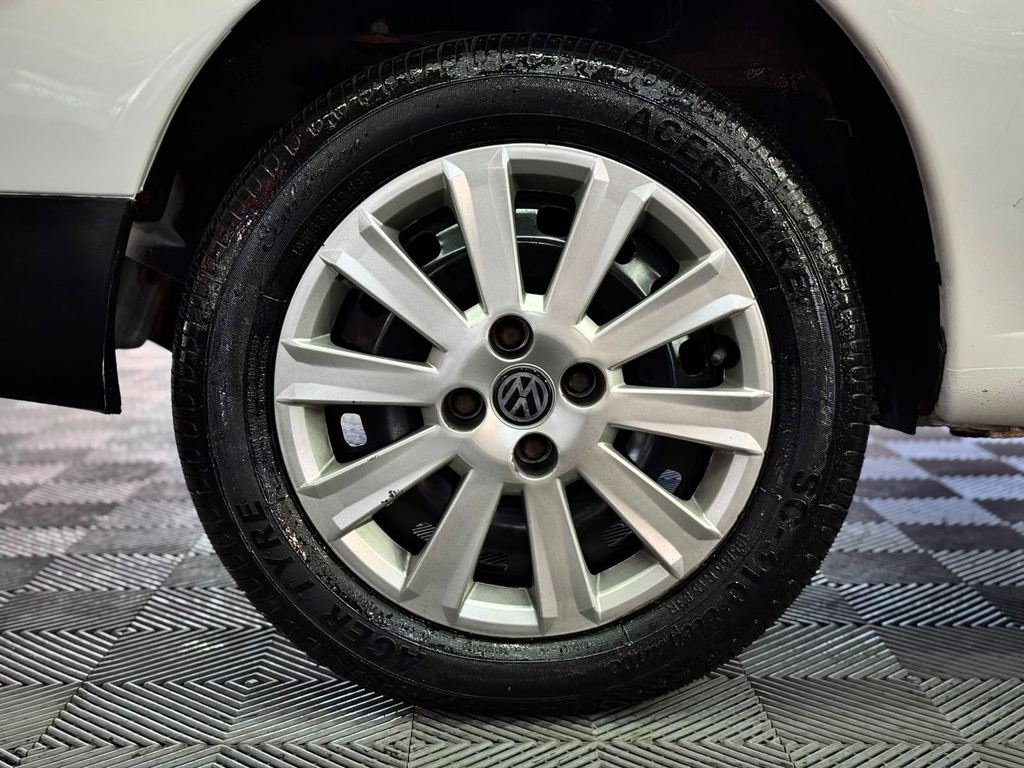 Volkswagen Gol Branco
