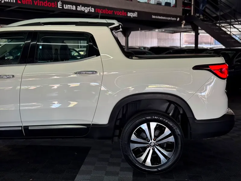 Fiat Toro Branco