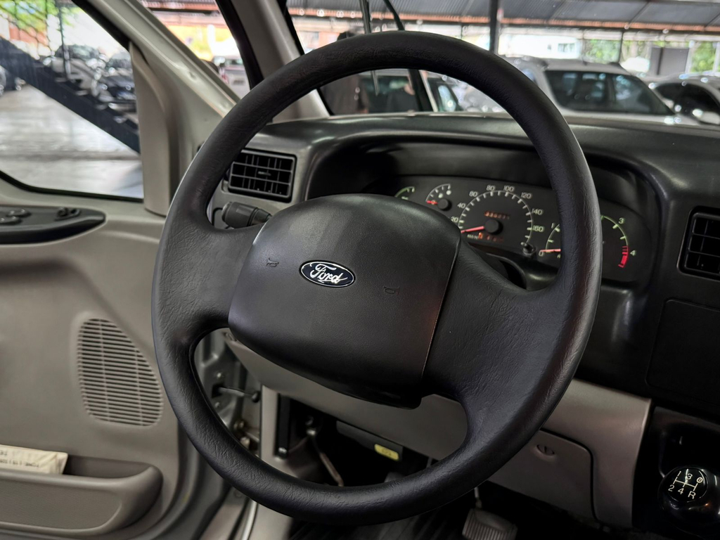 Ford F-250 Prata