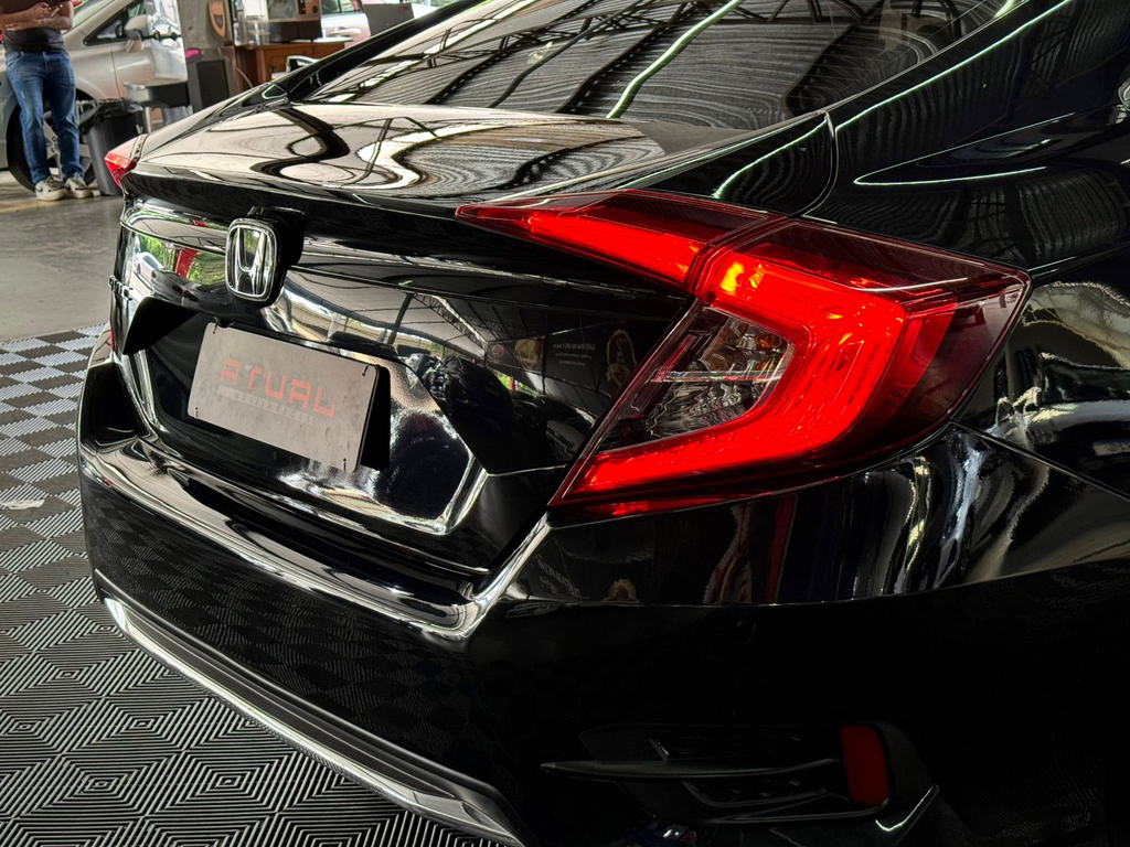 Honda Civic Sedan Preto