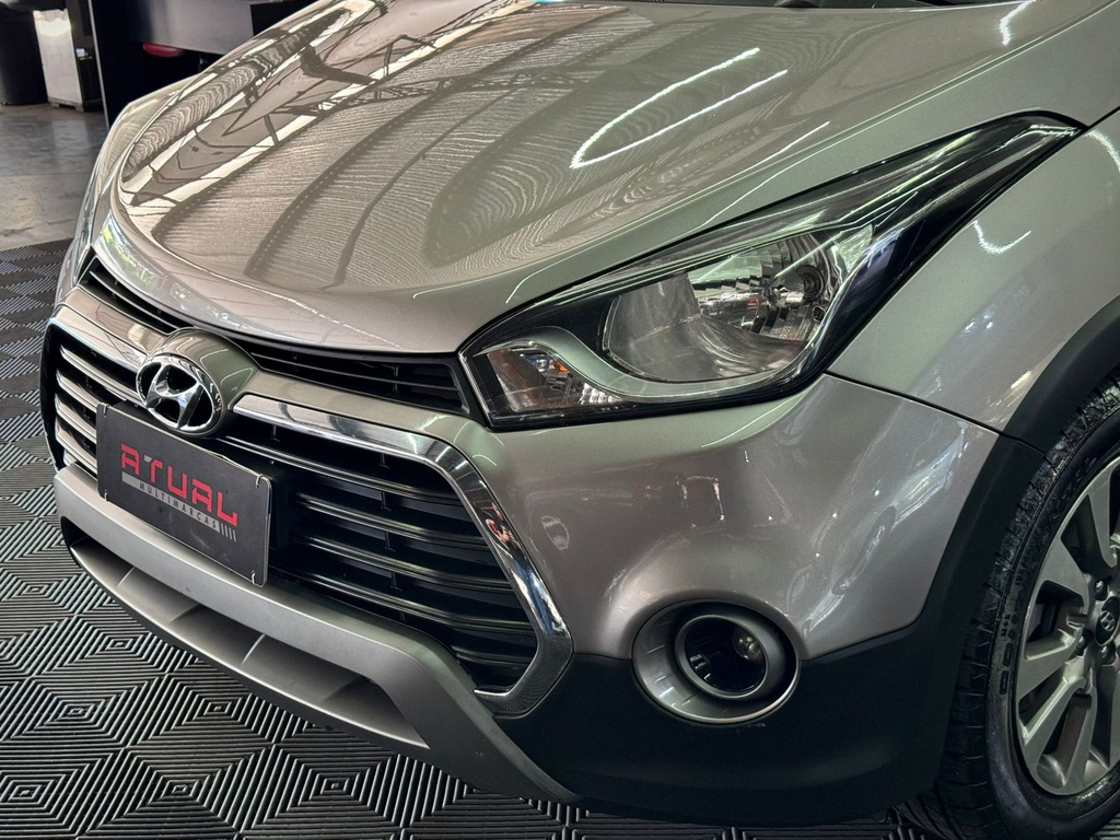 Hyundai HB20X Prata