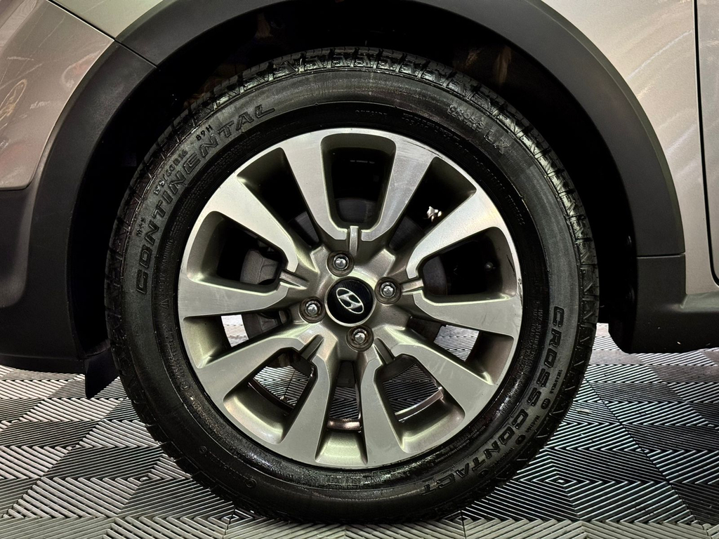 Hyundai HB20X Prata