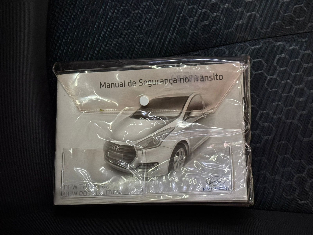 Hyundai HB20X Prata