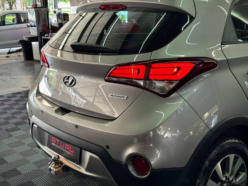 Hyundai HB20X Prata