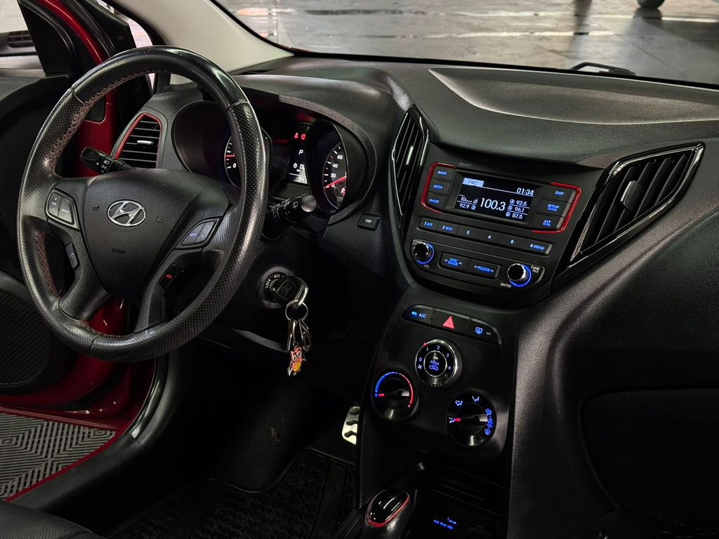 Hyundai HB20 Vermelho