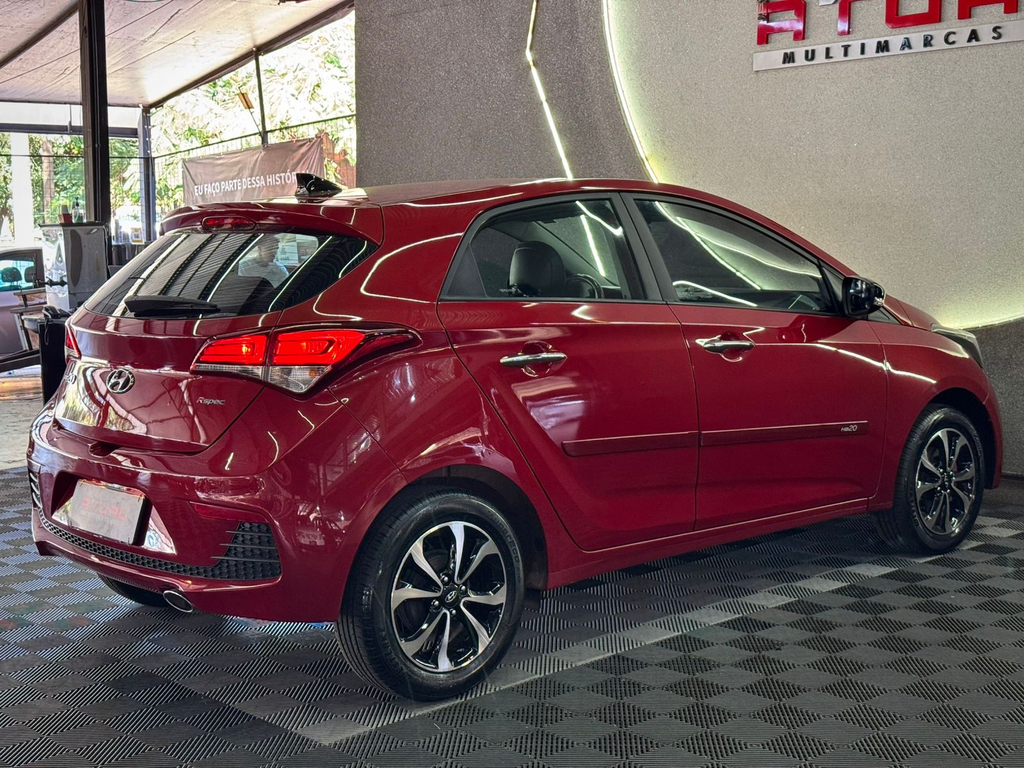 Hyundai HB20 Vermelho