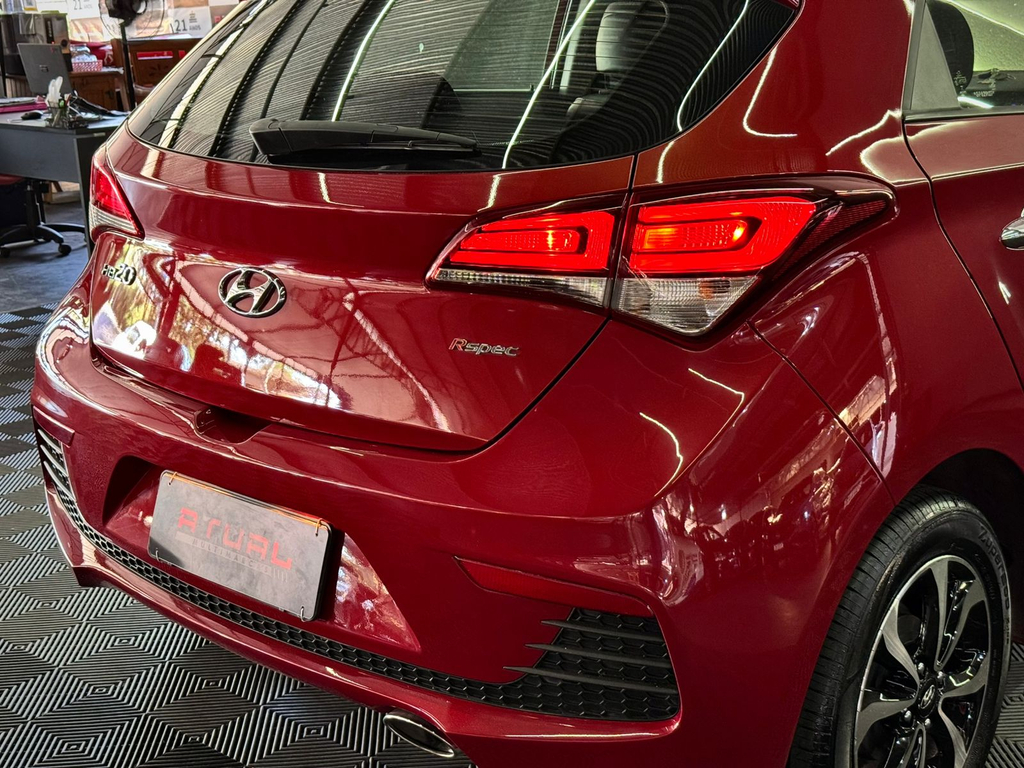 Hyundai HB20 Vermelho