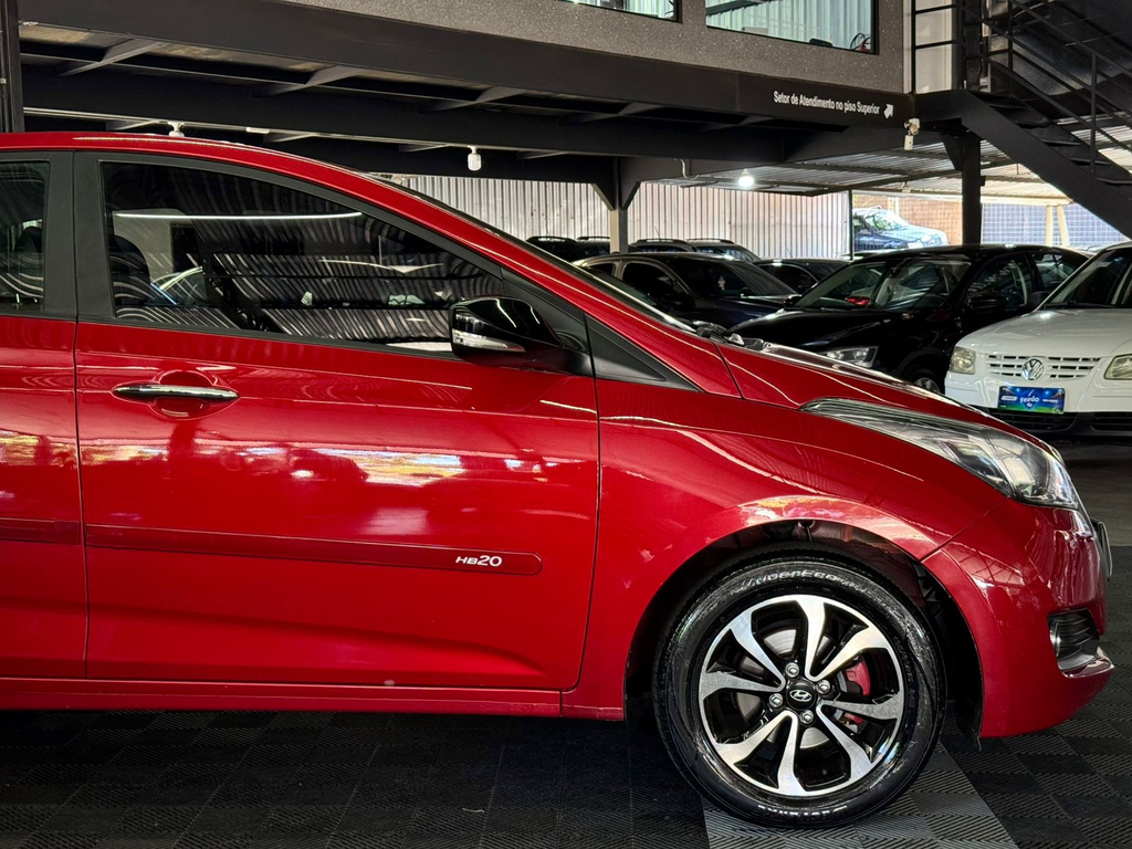 Hyundai HB20 Vermelho