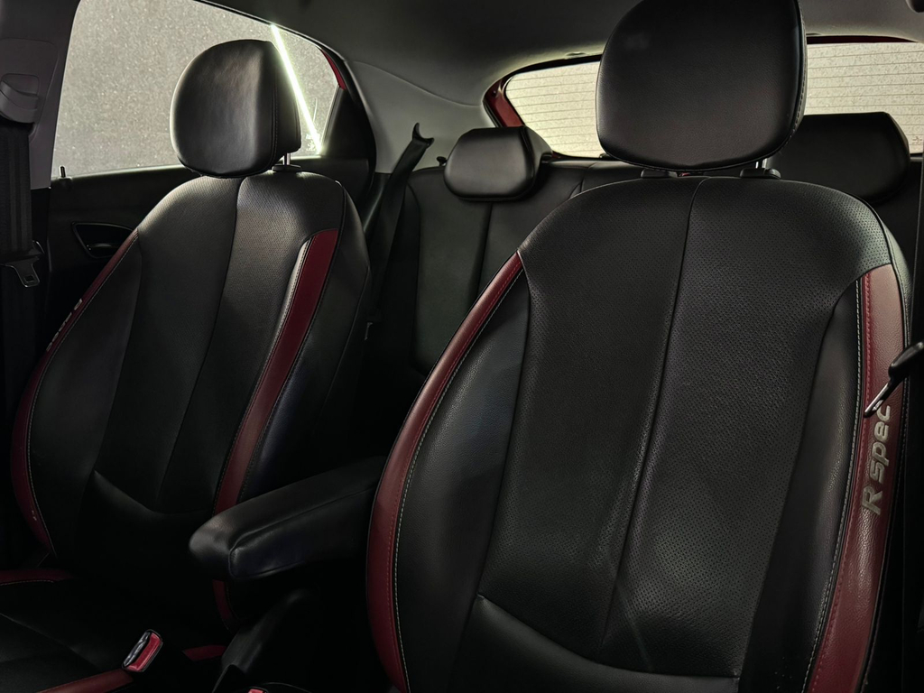 Hyundai HB20 Vermelho
