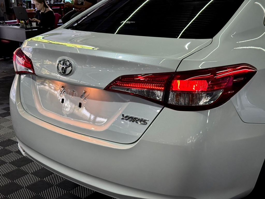 Toyota Yaris Sedan Branco