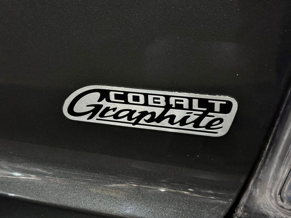 Chevrolet Cobalt Cinza