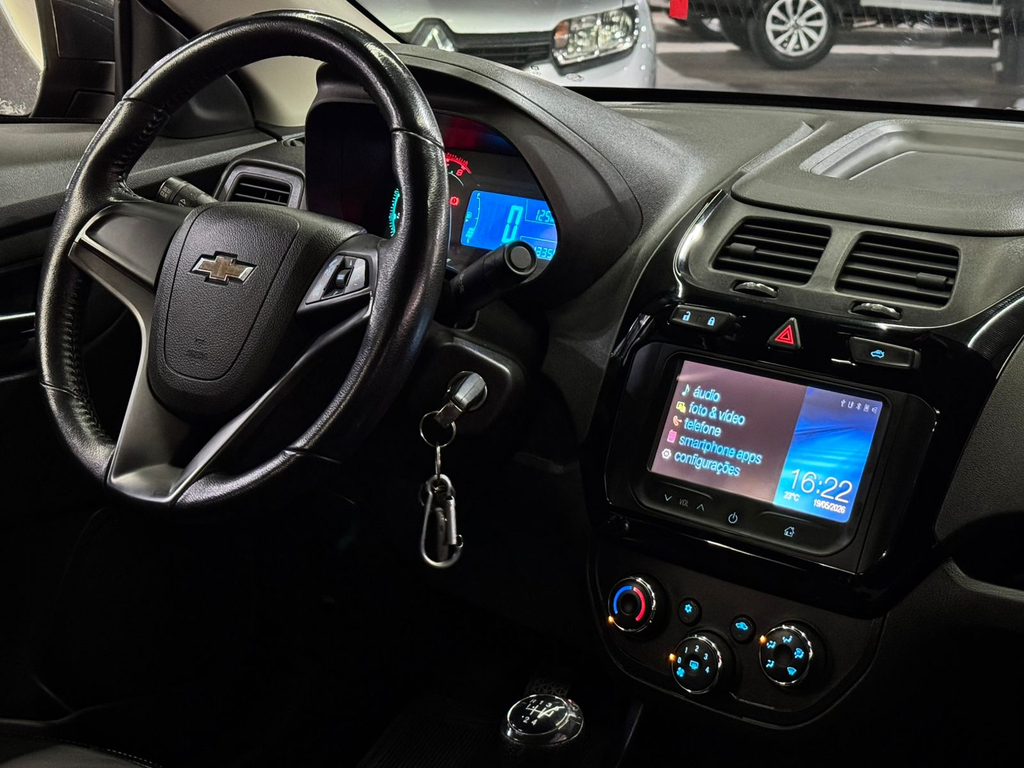Chevrolet Cobalt Cinza