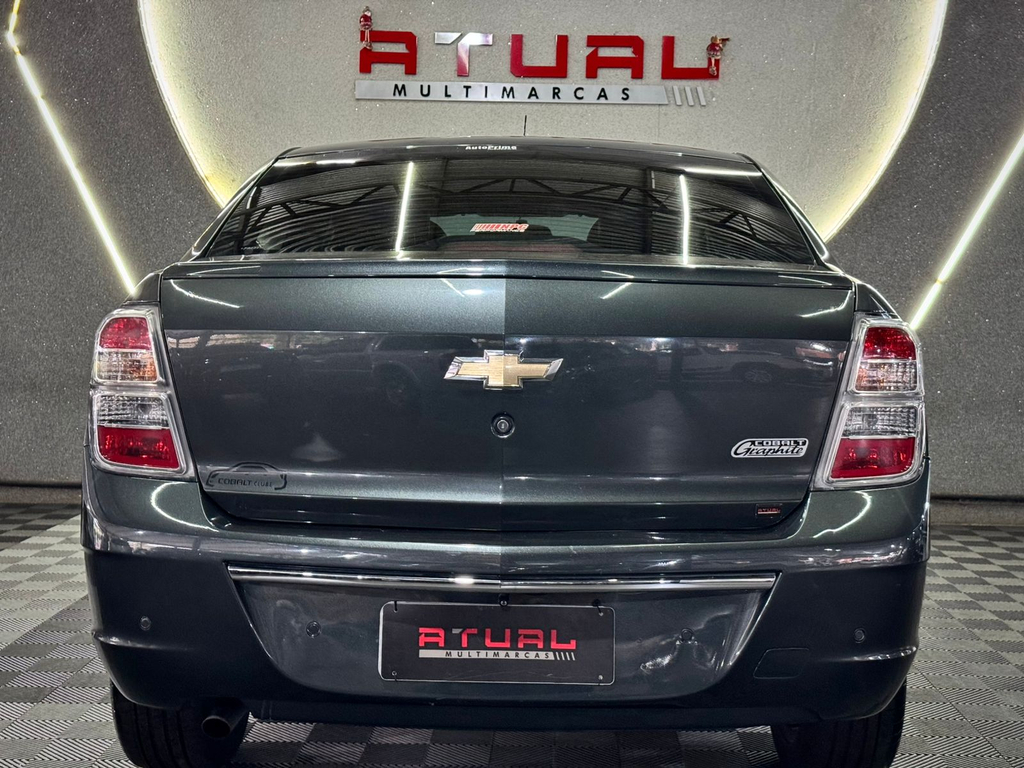 Chevrolet Cobalt Cinza