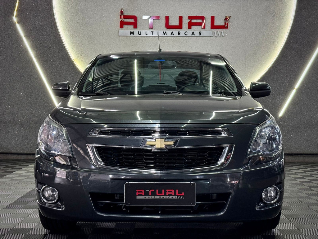 Chevrolet Cobalt Cinza