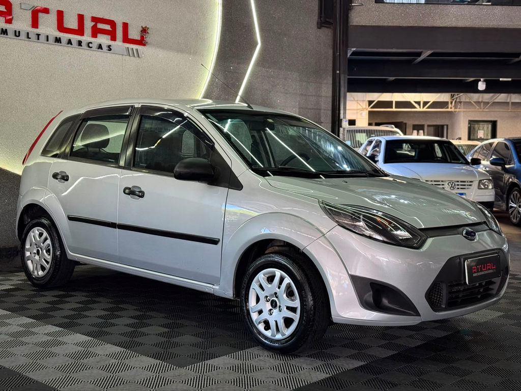 Ford Fiesta Hatch Prata