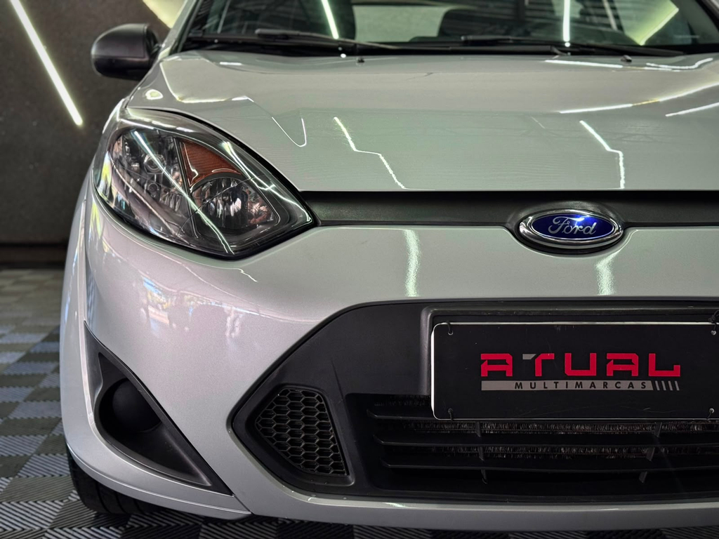 Ford Fiesta Hatch Prata