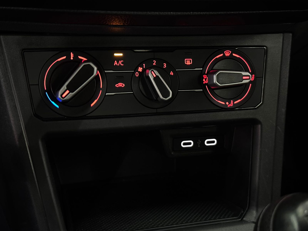Volkswagen Polo Branco