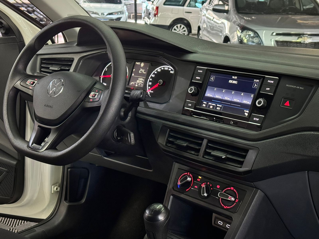 Volkswagen Polo Branco