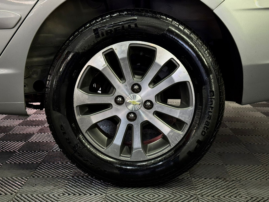 Chevrolet Cobalt Prata