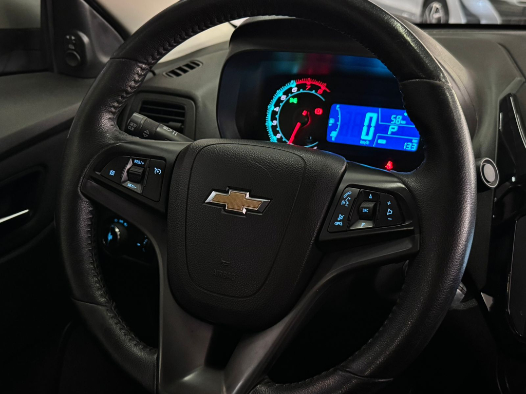 Chevrolet Cobalt Prata