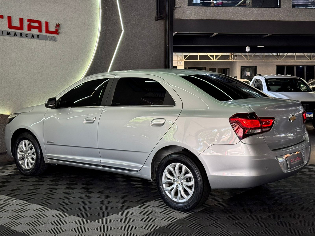 Chevrolet Cobalt Prata