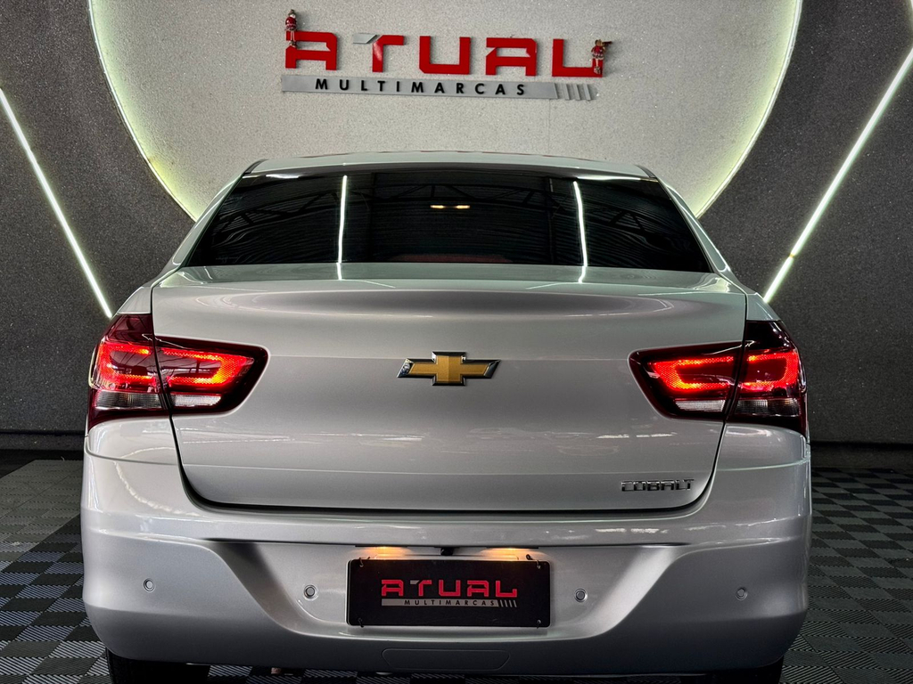Chevrolet Cobalt Prata