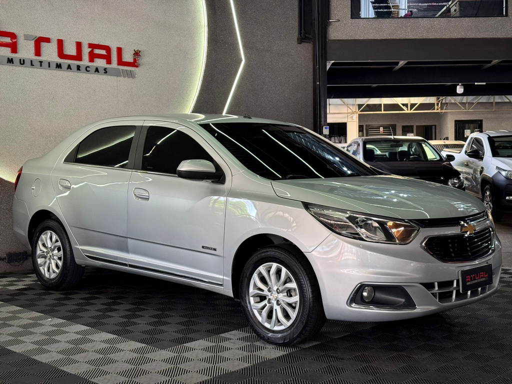 Chevrolet Cobalt Prata