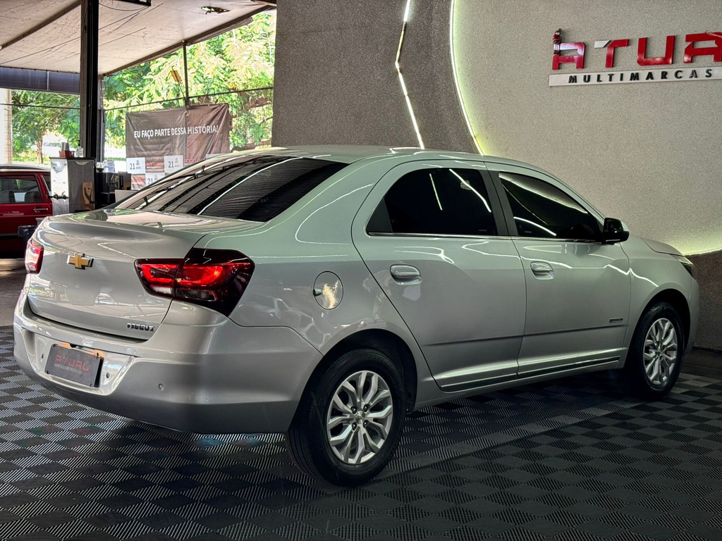 Chevrolet Cobalt Prata