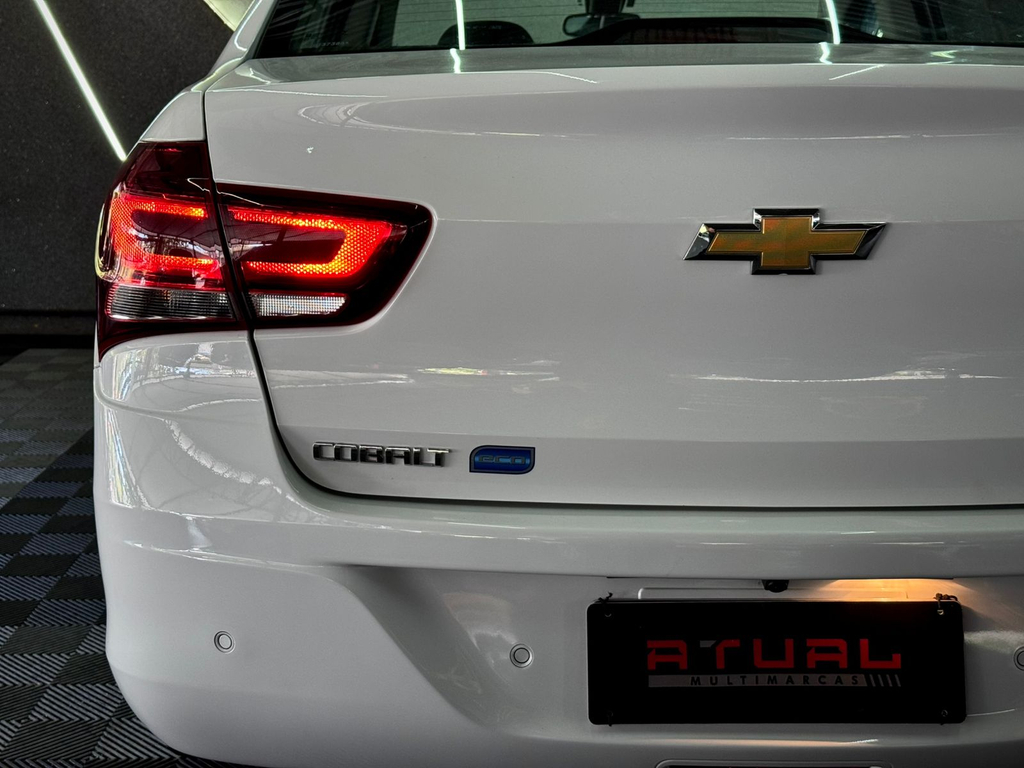 Chevrolet Cobalt Branco