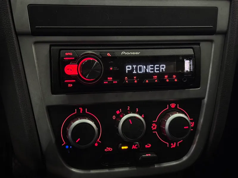 Volkswagen Gol Preto