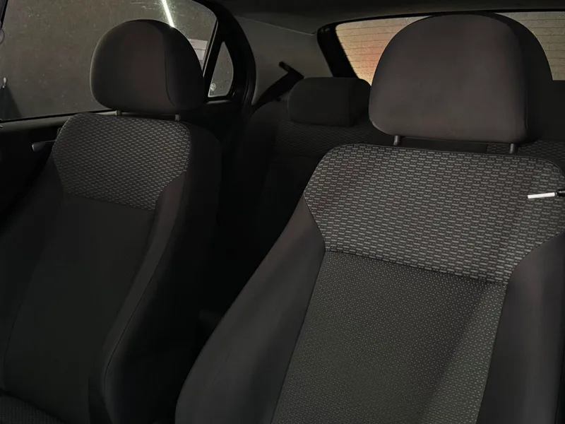 Volkswagen Gol Preto