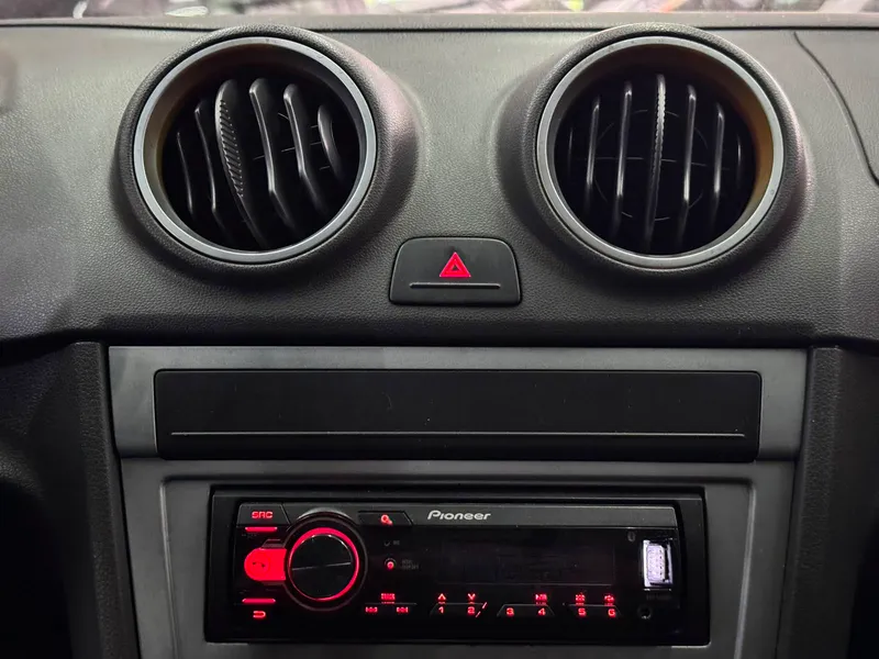 Volkswagen Gol Preto