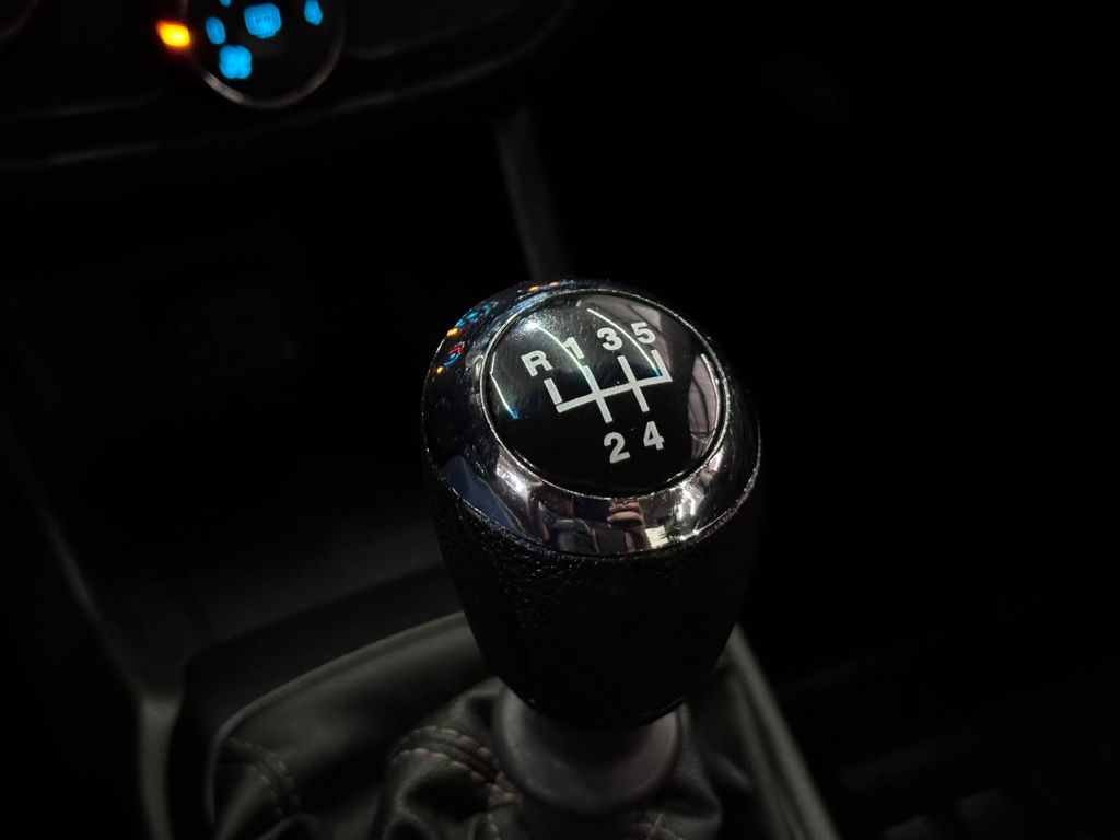 Chevrolet Cobalt Prata