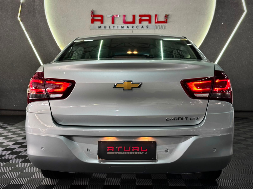 Chevrolet Cobalt Prata