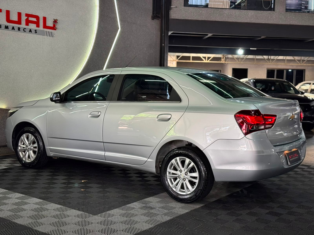 Chevrolet Cobalt Prata