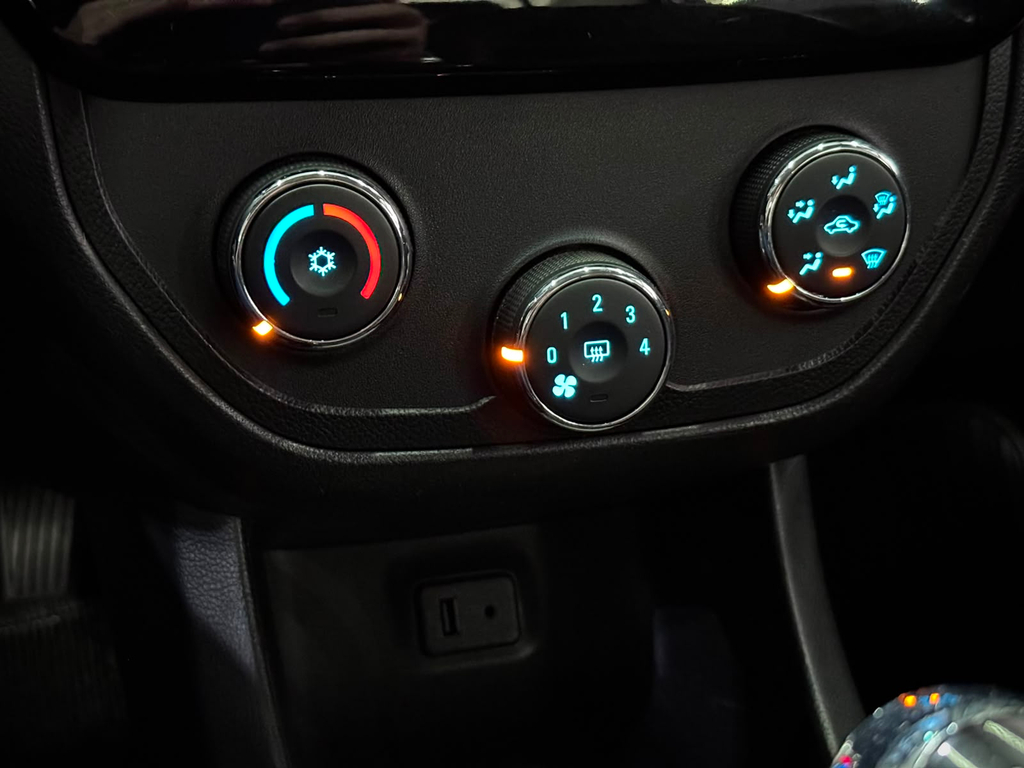 Chevrolet Cobalt Prata