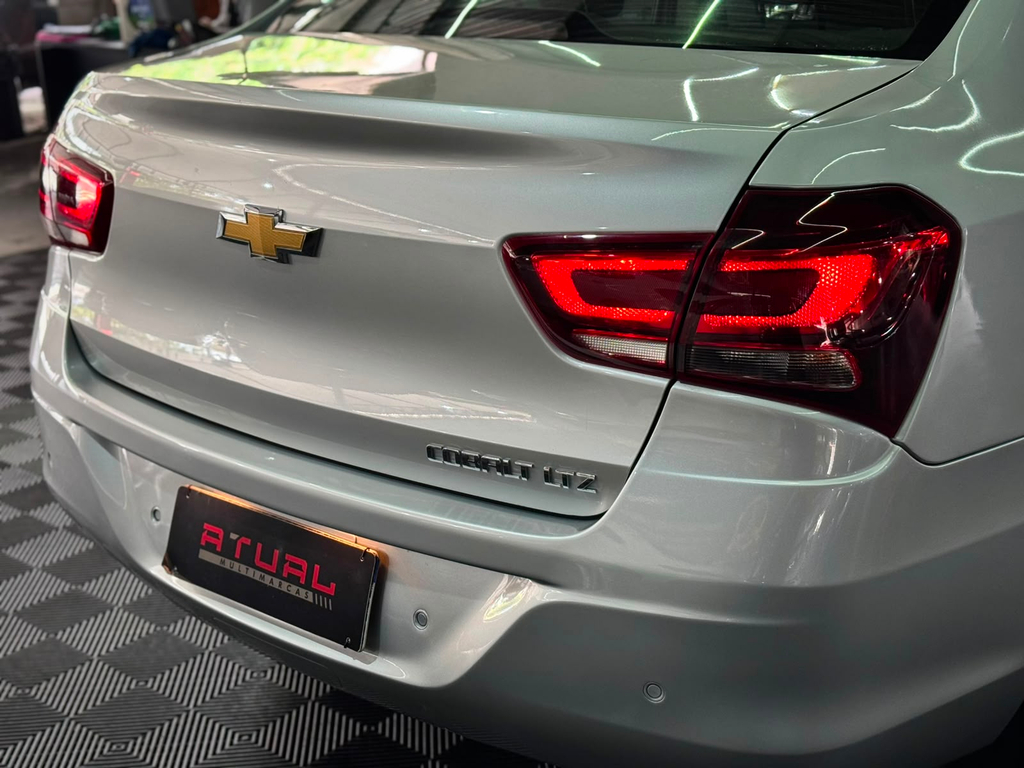 Chevrolet Cobalt Prata