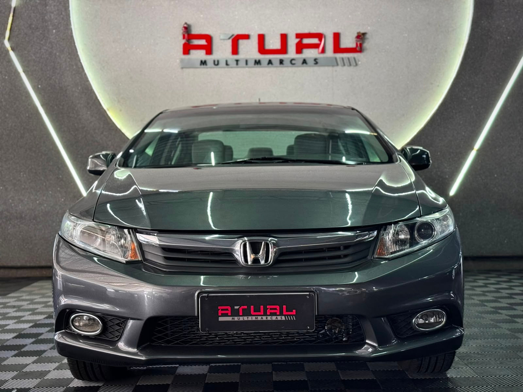 Honda Civic Cinza