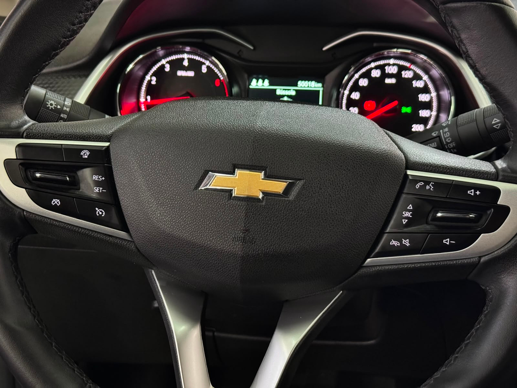 Chevrolet Onix Sedan Branco