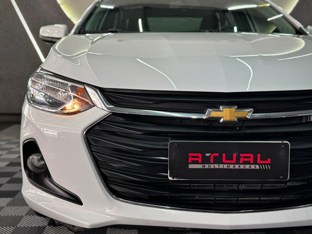 Chevrolet Onix Sedan Branco