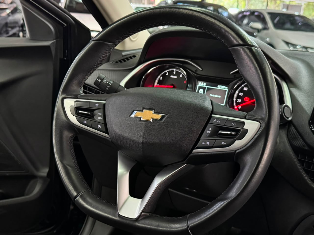 Chevrolet Onix Sedan Preto