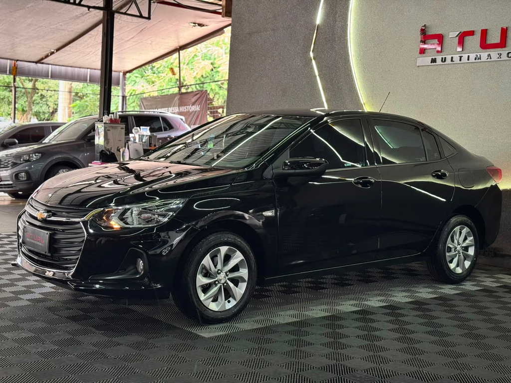 Chevrolet Onix Sedan Preto