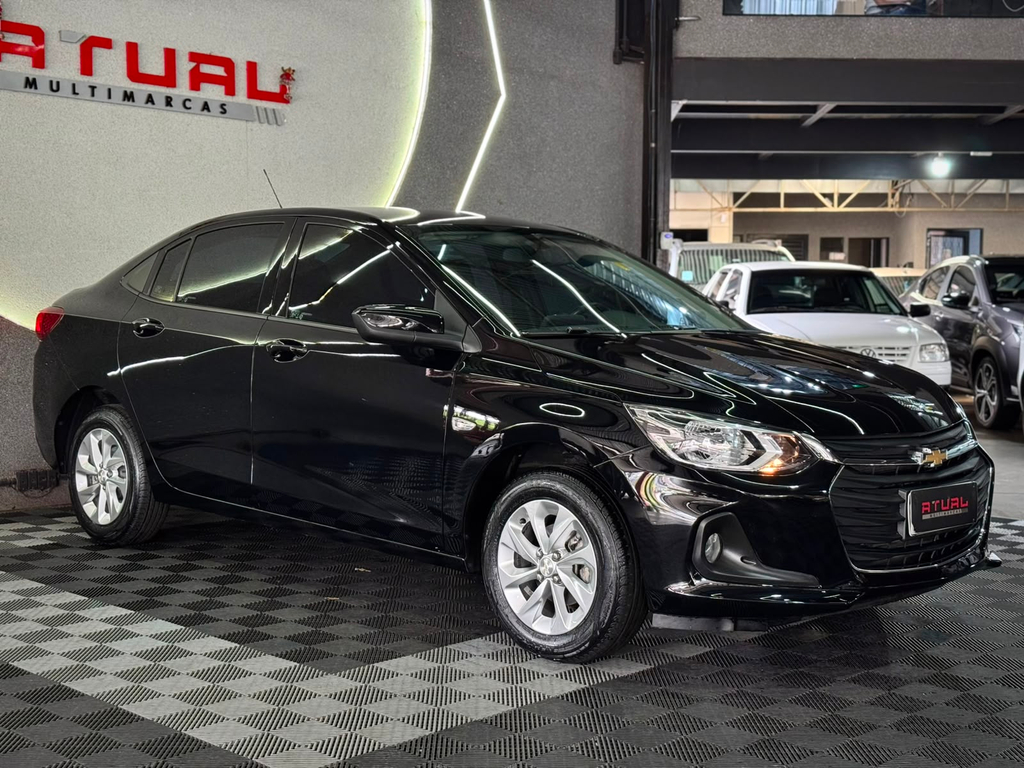 Chevrolet Onix Sedan Preto