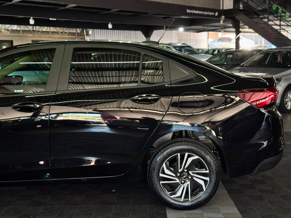 Chevrolet Onix Sedan Preto